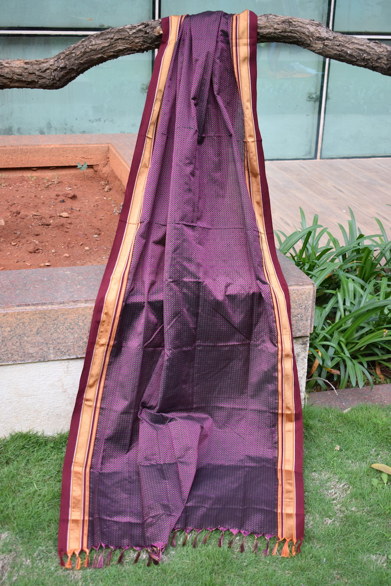 Wine Khun Dupatta