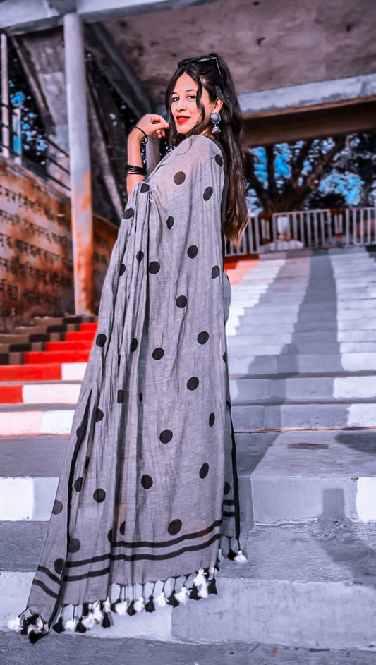 Grey Polka Dots Mul Cotton Saree with tassels