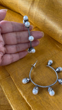 Load image into Gallery viewer, Faux Pearls Hoop Earrings

